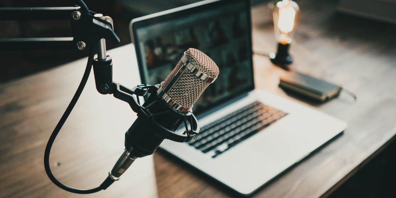 Podcasts: Los 19 que Todo Mexicano Debería Escuchar en 2024