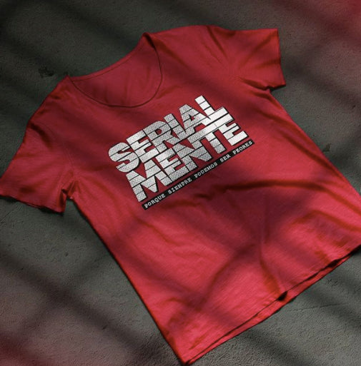 Playera Inspirada en SERIALMENTE (Pia Podcast) - SERIALMENTE